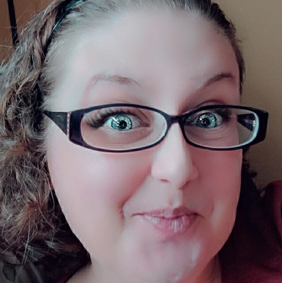 Meet your Posher, Rebecca - Picture 1 of 1